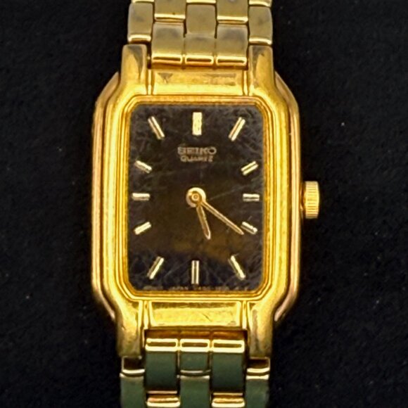 Vintage Seiko Rectangular Gold Black tones Petite Ladies Watch Working